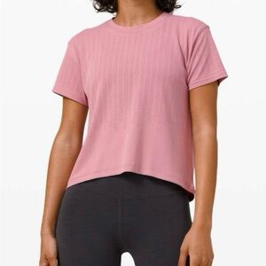 Lululemon Women’s Train To Be T- Shirt Pink Taupe Size 4